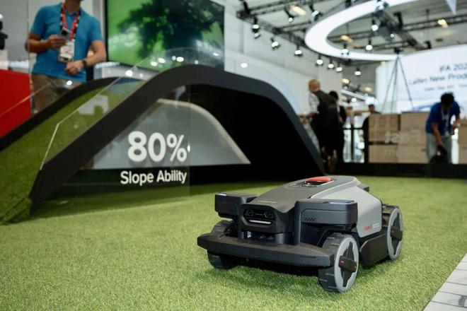 石头的「功夫」藏在技术与极致体验里九游会网址是多少从扫地机到割草机：(图2)